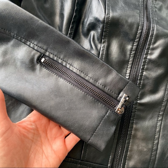 🖤 MOTO BLACK FAUX LEATHER CROPPED JACKET! - Picture 9 of 11